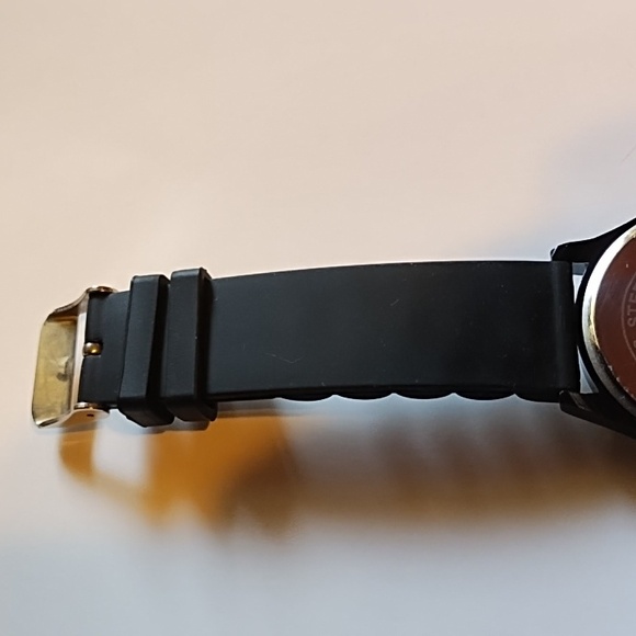 Nwot Black Geneva Watch - Picture 6 of 8